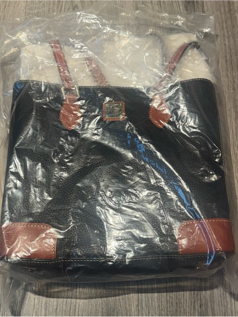 Dooney & Bourke Brand New Black Pebble Grain Richmond with Coin Case Tote bag